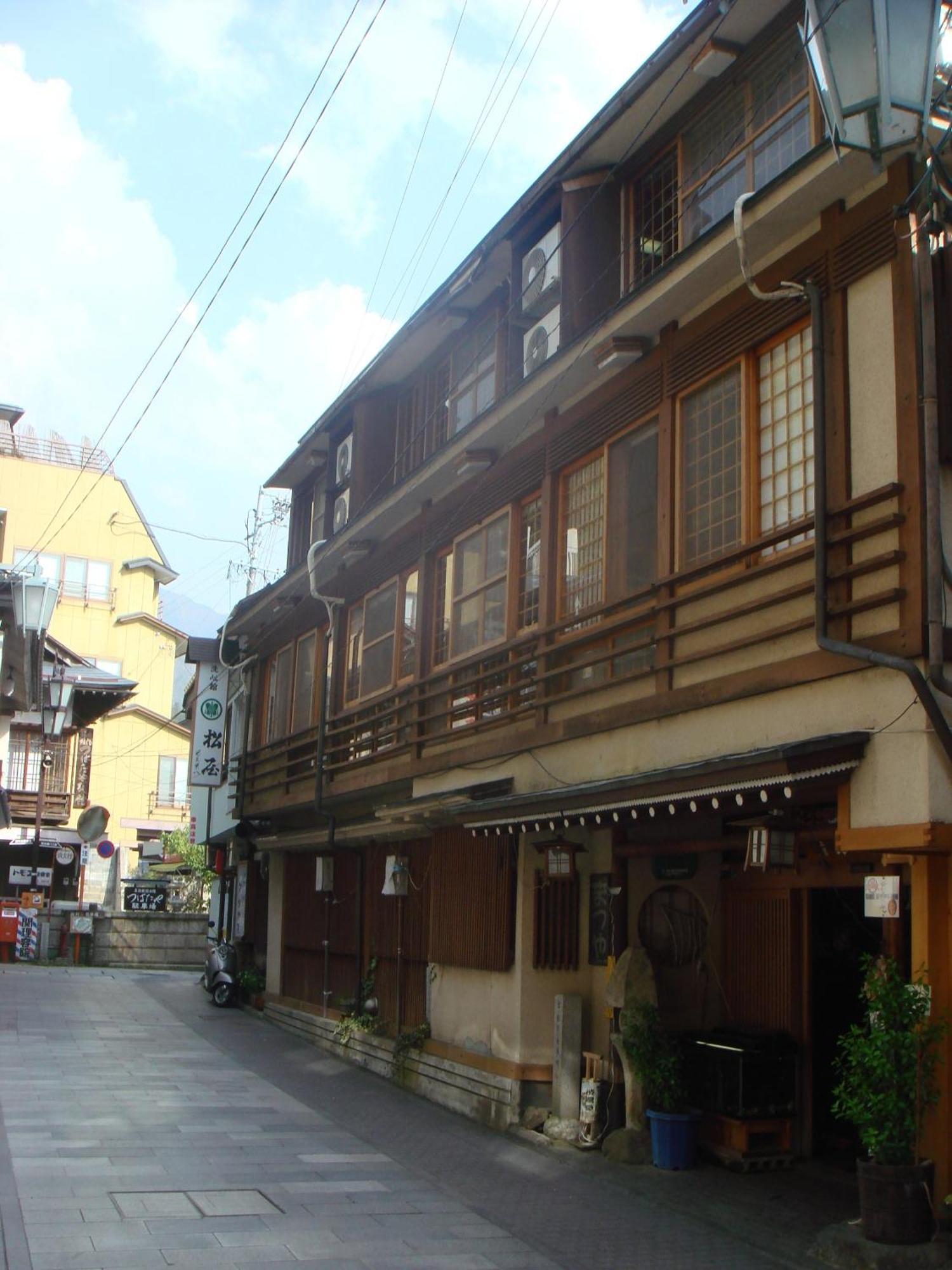 Senshinkan Matsuya Яманути Экстерьер фото