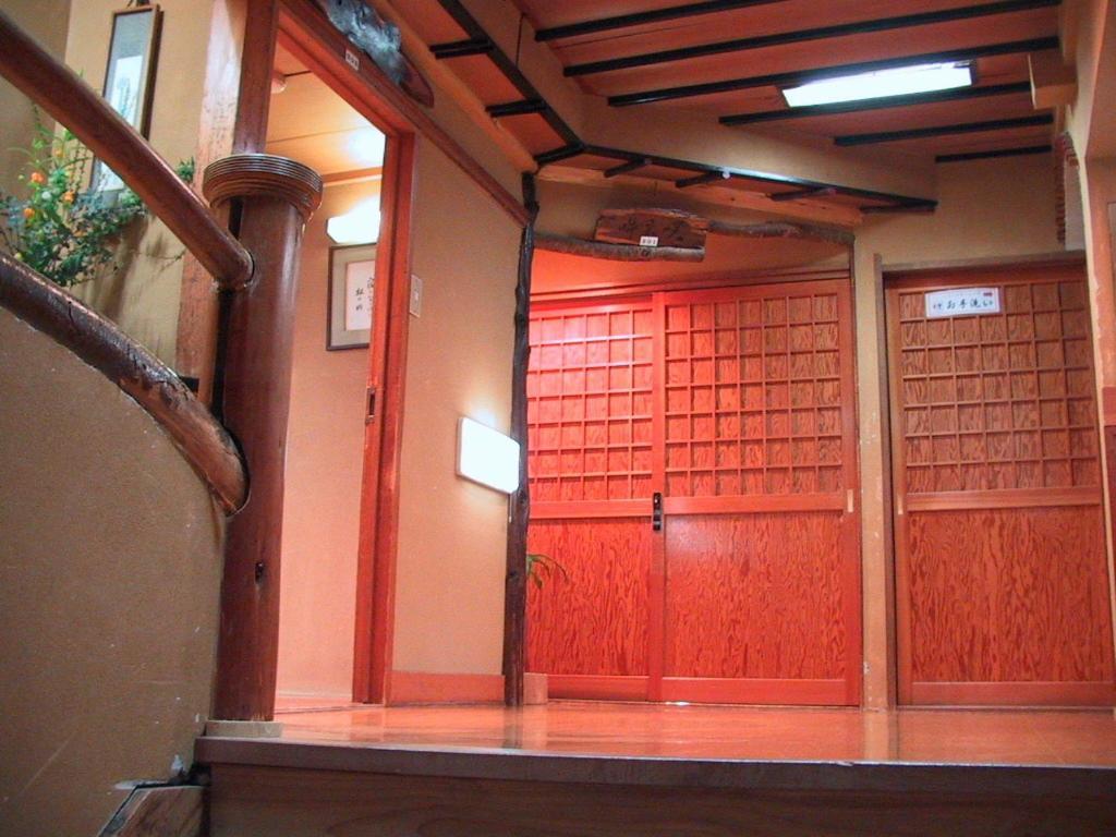 Senshinkan Matsuya Яманути Экстерьер фото